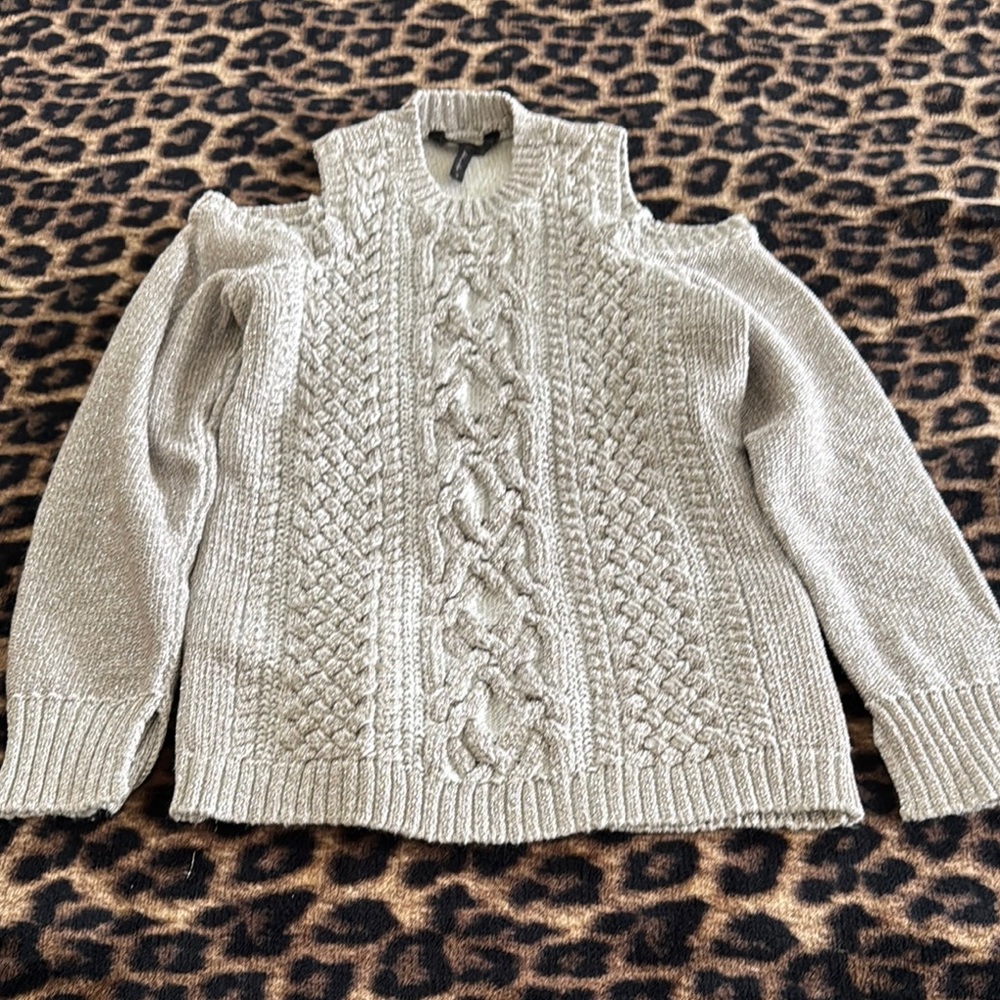 BCBGMaxAzria Cream Crew Neck Cable Knit Sweater
